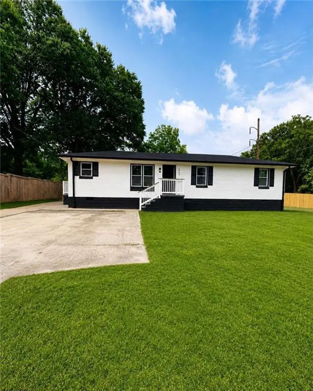 2898 Meadowview Drive Se, Atlanta