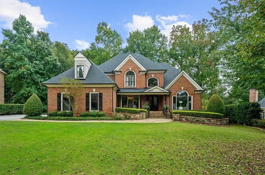 10020 Normandy Lane, Suwanee