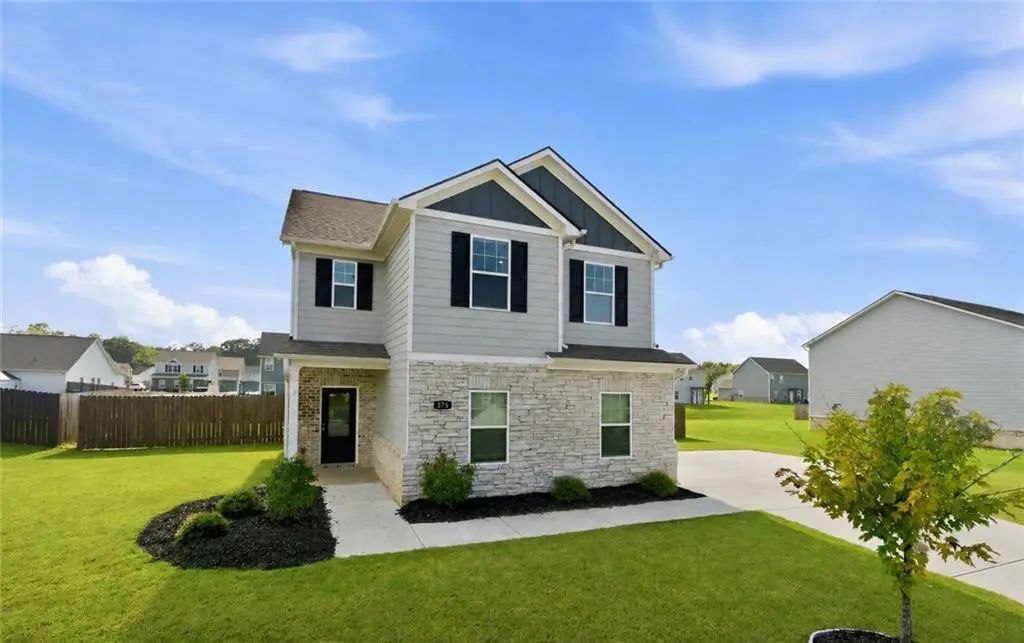 575 Meadows Farm Drive, Monroe