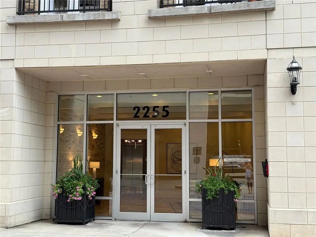 Unit 322 - 2255 Peachtree Road Ne, Atlanta