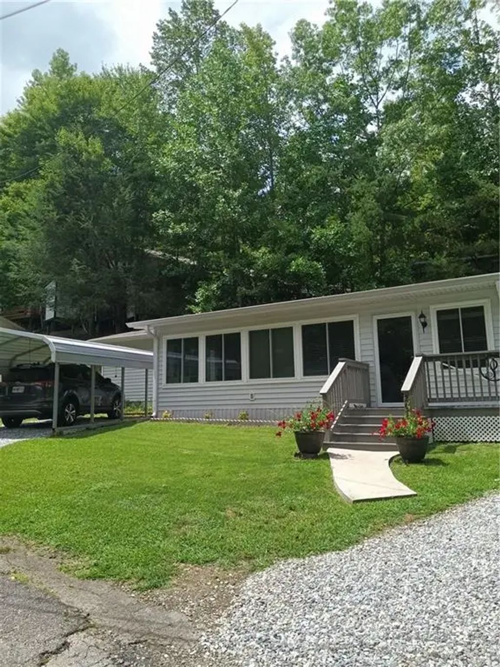207 Canyon Pass, Cleveland
