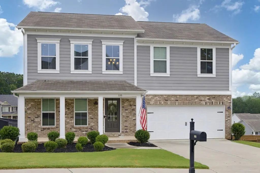 118 Greenbrier Way, Canton