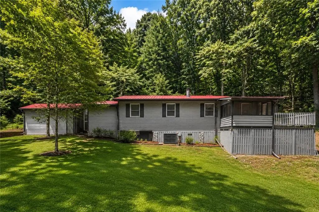 2261 Paradise Valley Road, Cleveland
