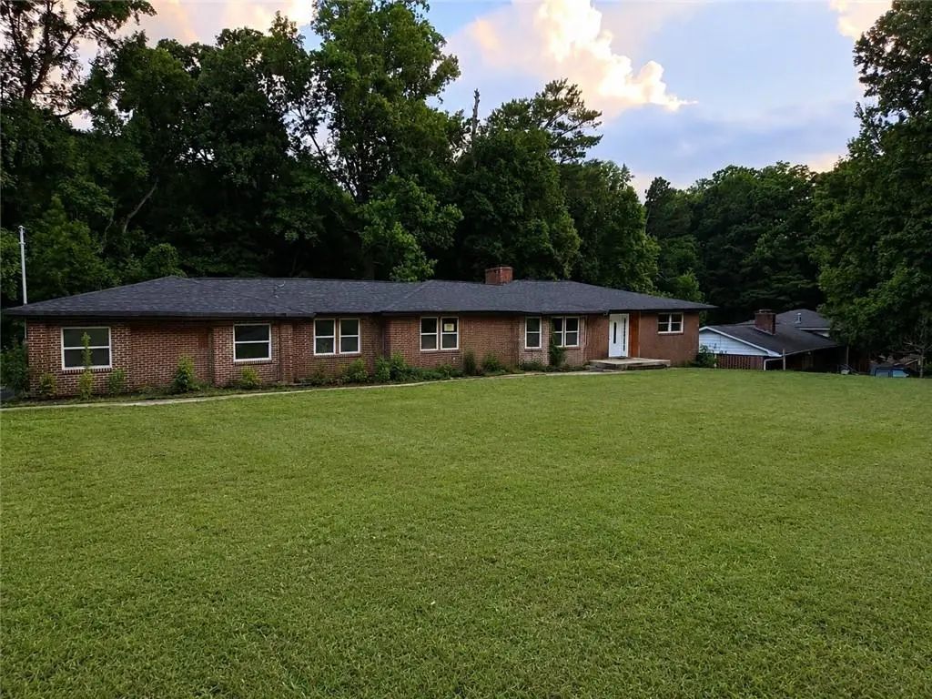 3042 Peek Road Nw, Atlanta