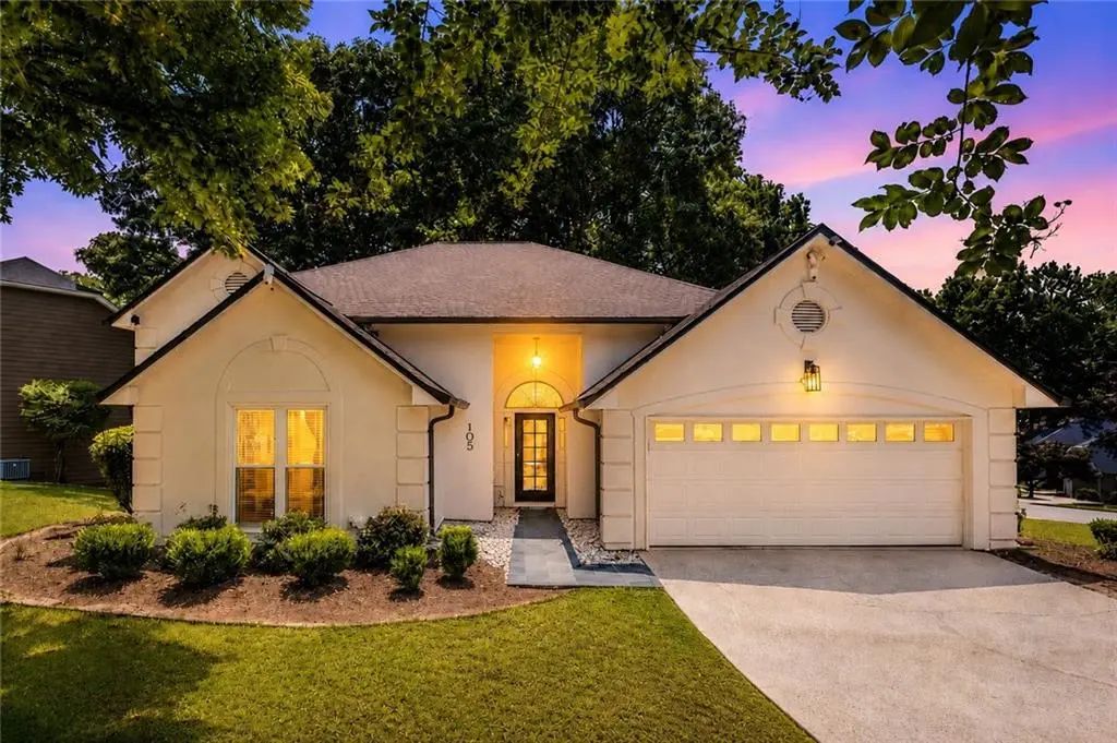 105 River Terrace Point, Roswell