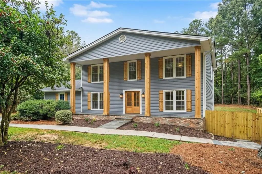 1498 Meadowcreek Court, Dunwoody