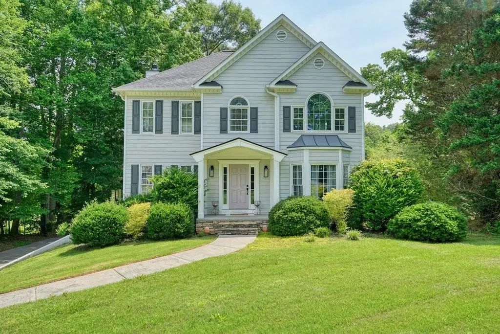410 Windsor Way, Canton