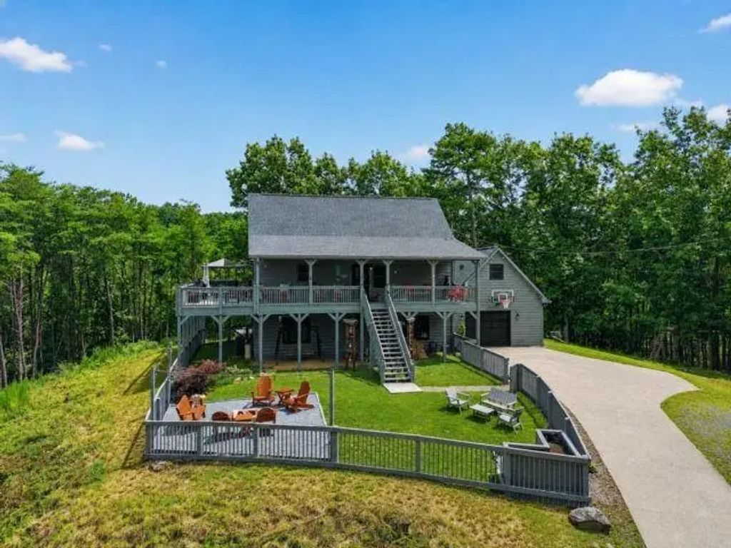 726 Railey Ridge Ne, Ranger