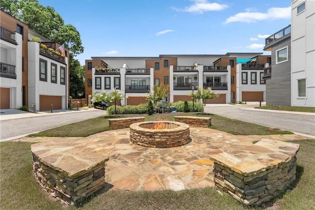 354 Clarendon Court Se, Gainesville