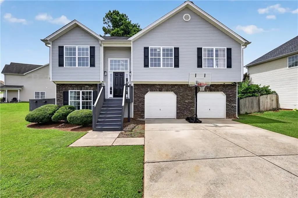 661 Nine Oaks Circle, Villa Rica