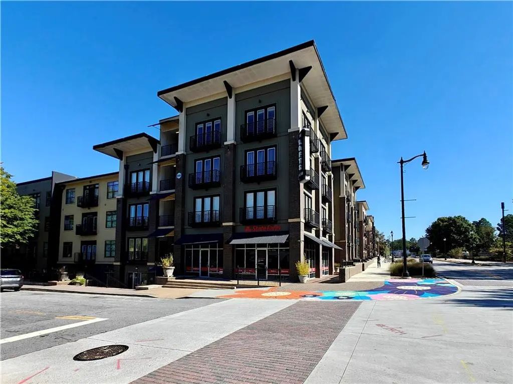 Unit 2401 - 5300 Peachtree Road, Chamblee