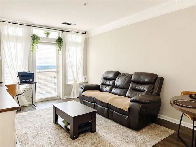 Unit 1505 - 3334 Peachtree Road Ne, Atlanta