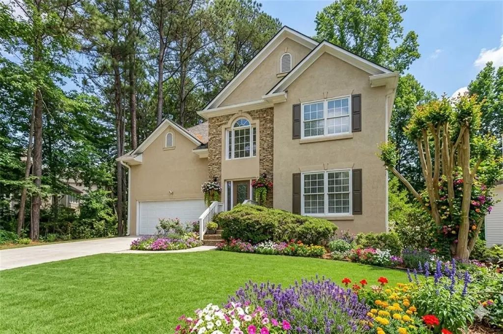 4706 Cedar Wood Drive Sw, Lilburn