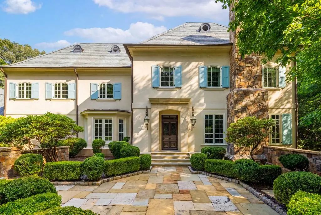 2485 W Wesley Road Nw, Atlanta