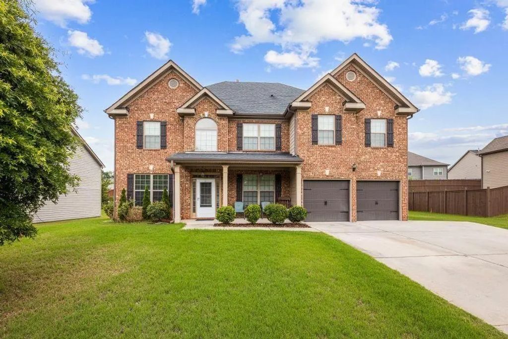 425 Sawgrass View, Fairburn