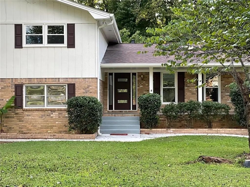 4950 Happy Hollow Rd, Dunwoody