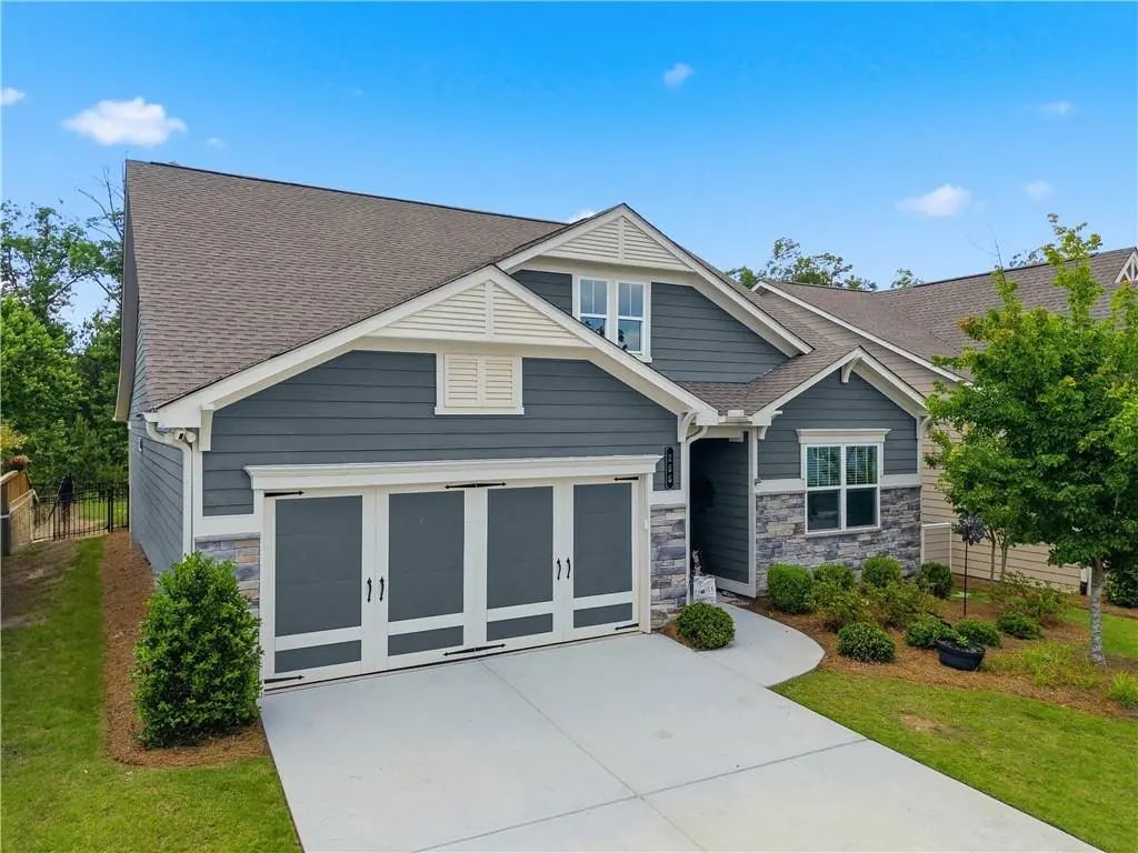 266 Hickory Bluffs Parkway, Canton