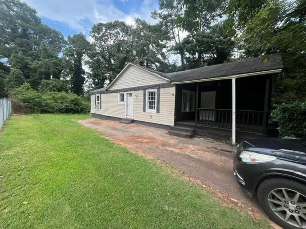 4402 Highland Road, Decatur
