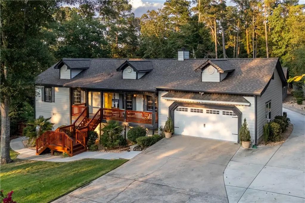 2390 Stone Drive Sw, Lilburn