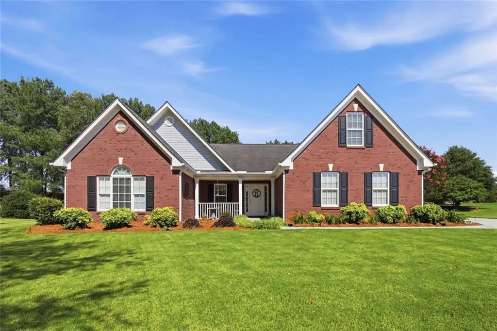 1408 Hidden Cove, Loganville