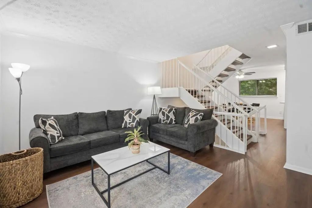 7345 Cardigan Circle, Atlanta