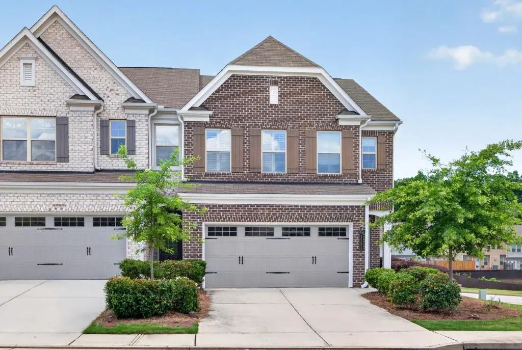 1192 Lanier Willow Path, Buford