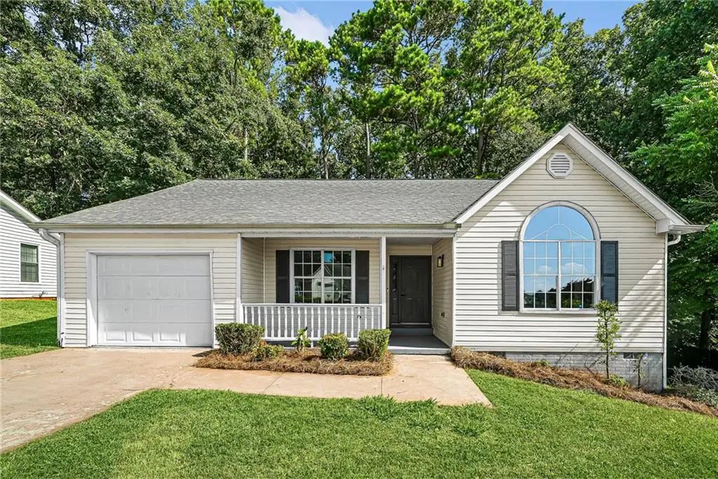 235 Oak Circle N, Stockbridge