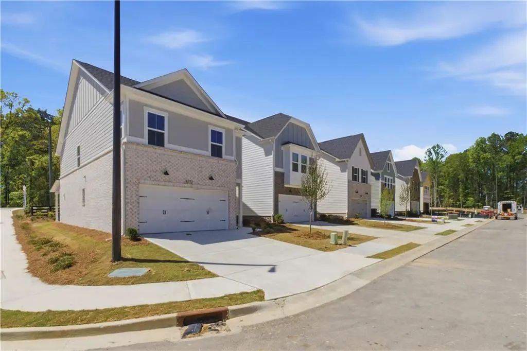 5748 Tillman Way, Powder Springs