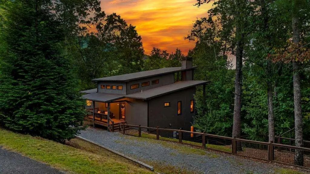 78 Deer Crest Road, Blue Ridge