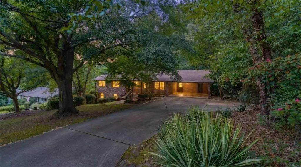 759 Riverhill Drive, Athens