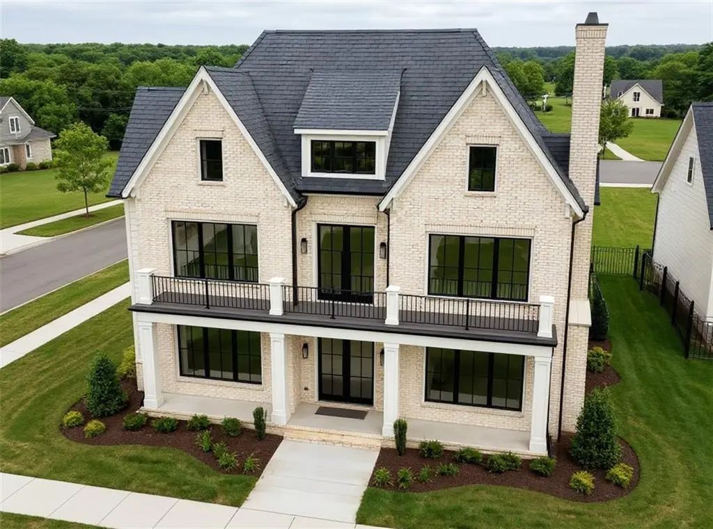 595 E Main Street, Buford