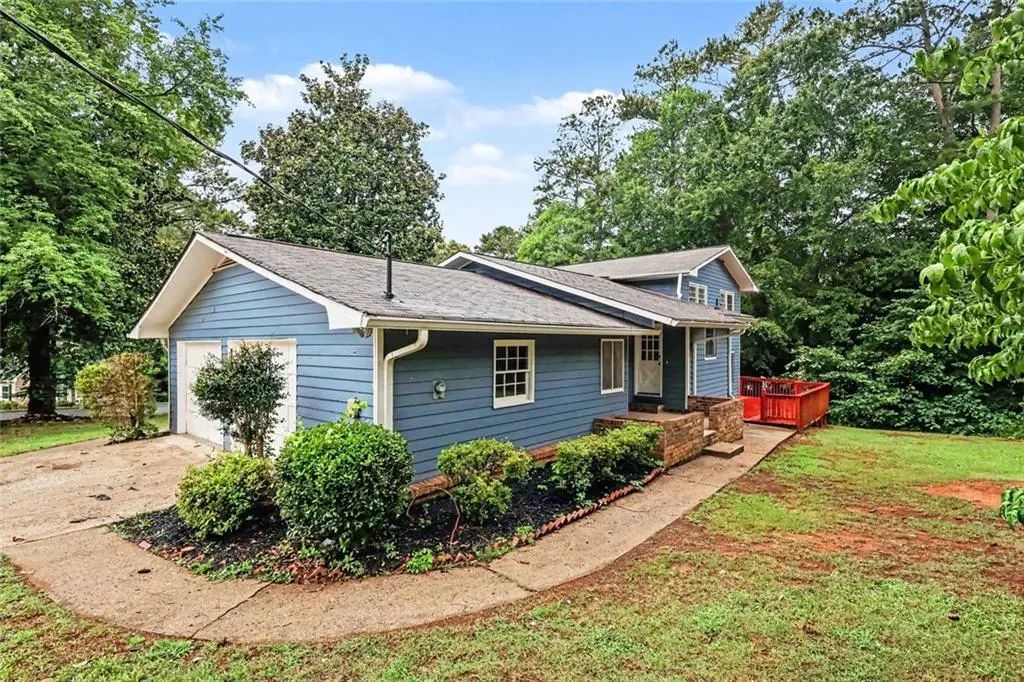 3348 Goldenchain Drive, Lithonia