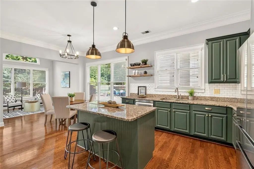 4054 Hill House Road Sw, Smyrna