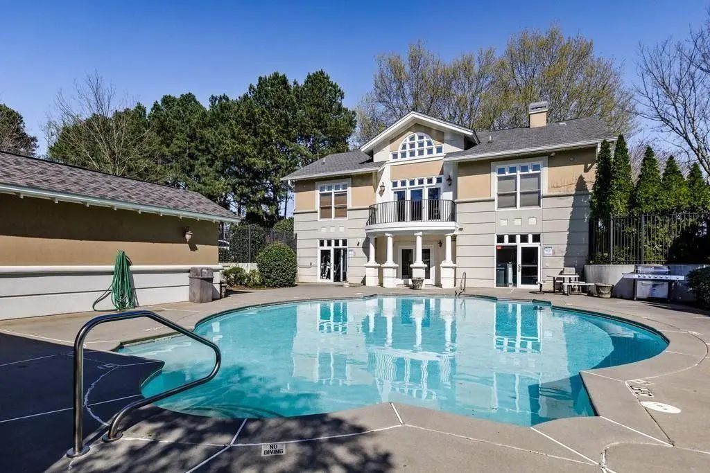 Unit 1115 - 2700 Pine Tree Road Ne, Atlanta