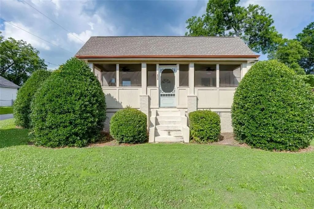 608 Church Street, Buford