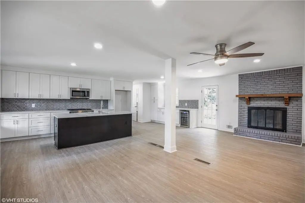 1944 Lashley Court, Snellville