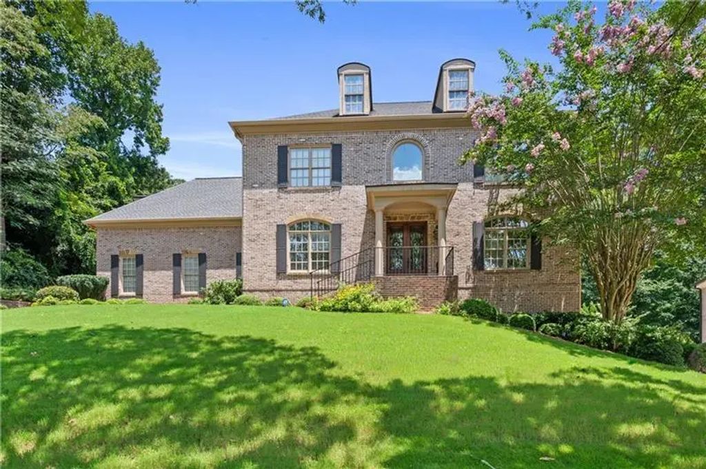 3880 Stratford Walk Circle Ne, Atlanta