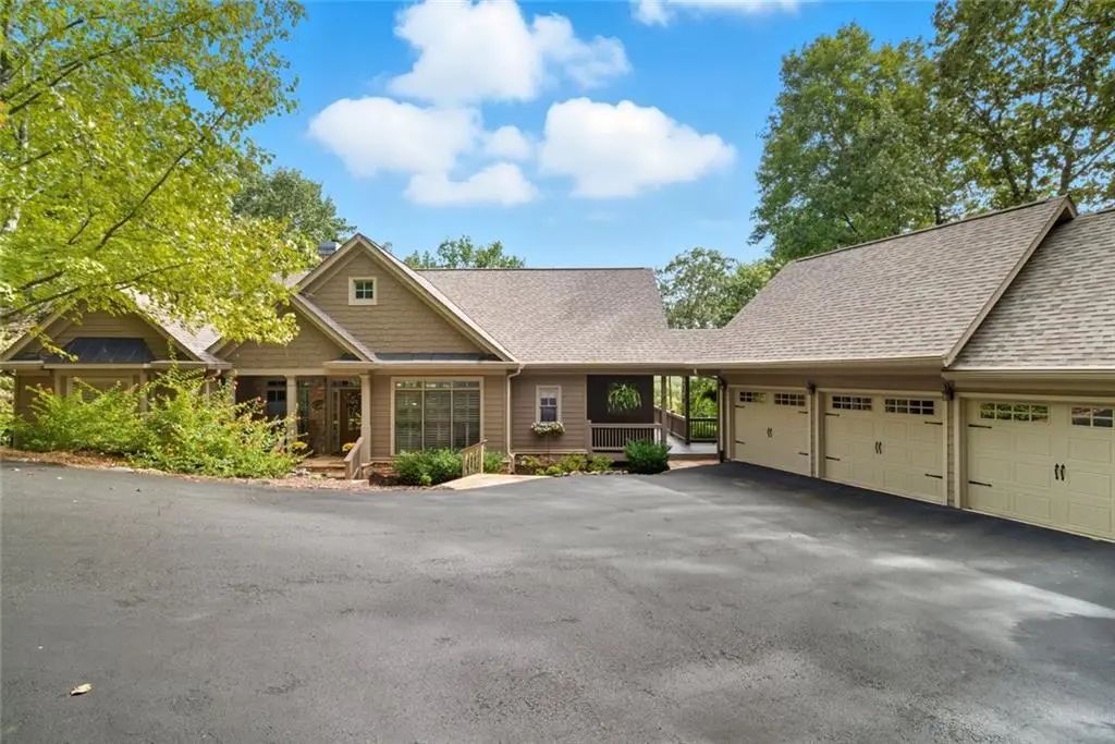 121 Hyacinth Hill Drive, Big Canoe
