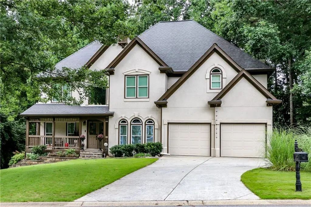 656 Goldenwood Court, Powder Springs