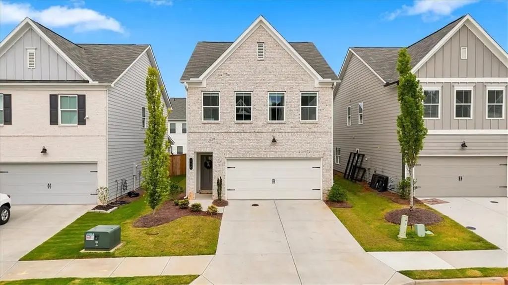 112 Winsome Way, Woodstock