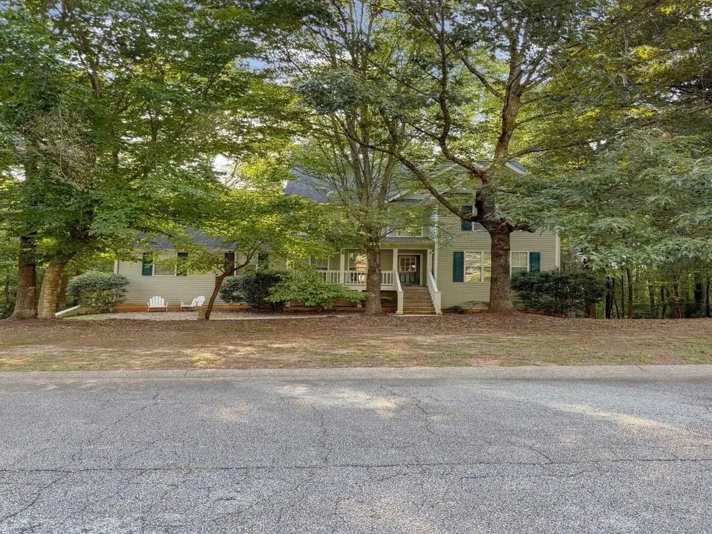 80 Teal, Senoia