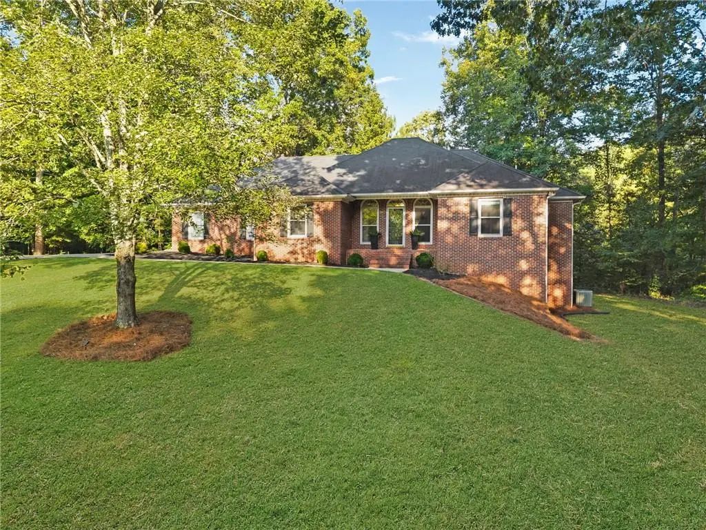 208 Marvin Land Lane, Canton