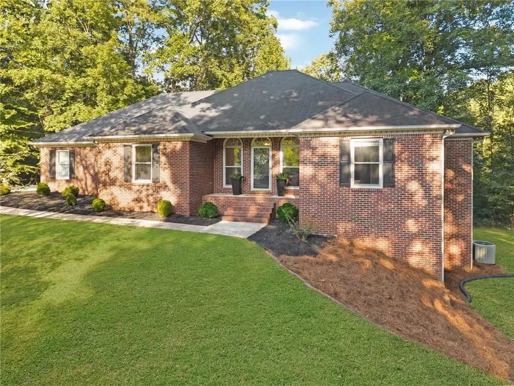 208 Marvin Land Lane, Canton