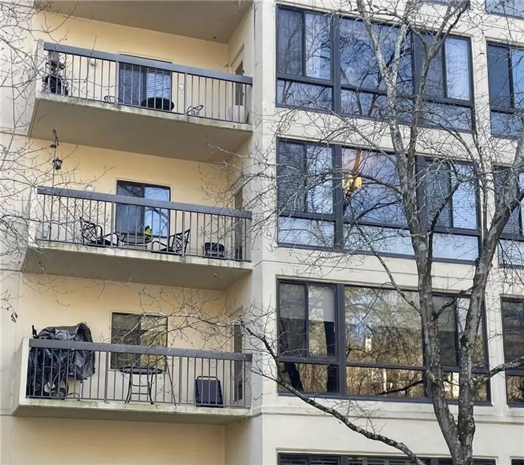 Unit 223 - 1800 Clairmont Lake, Decatur
