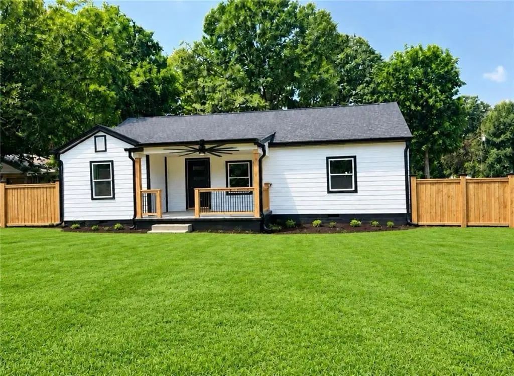 1948 Benson Avenue Se, Smyrna