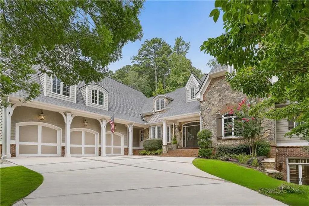 4992 Rebel Trail, Atlanta