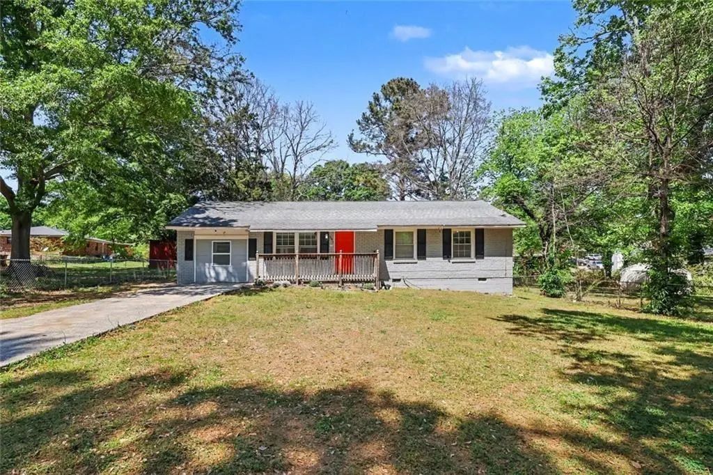 297 Lu Lane, Riverdale