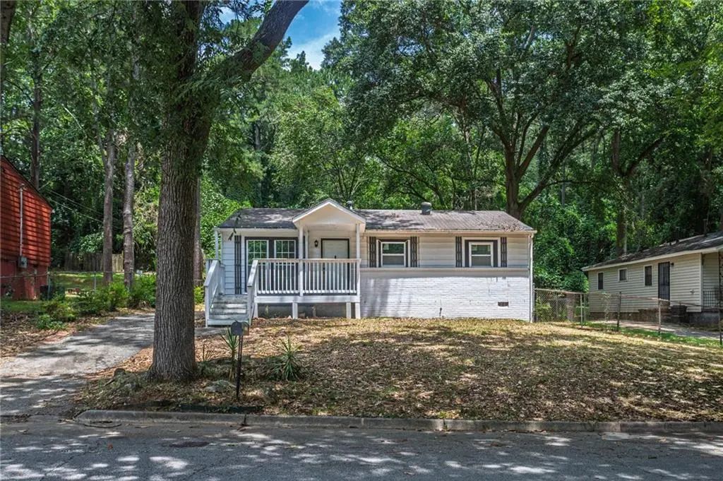 2403 Clarissa Drive, Atlanta