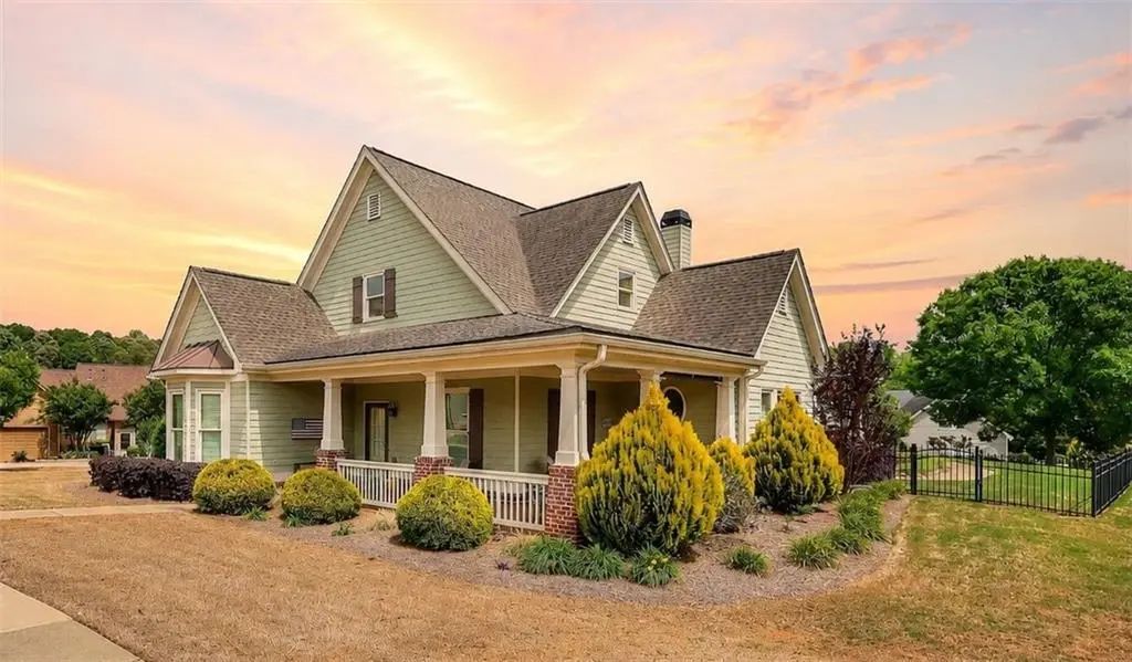 125 Hawthorn Way, Hoschton