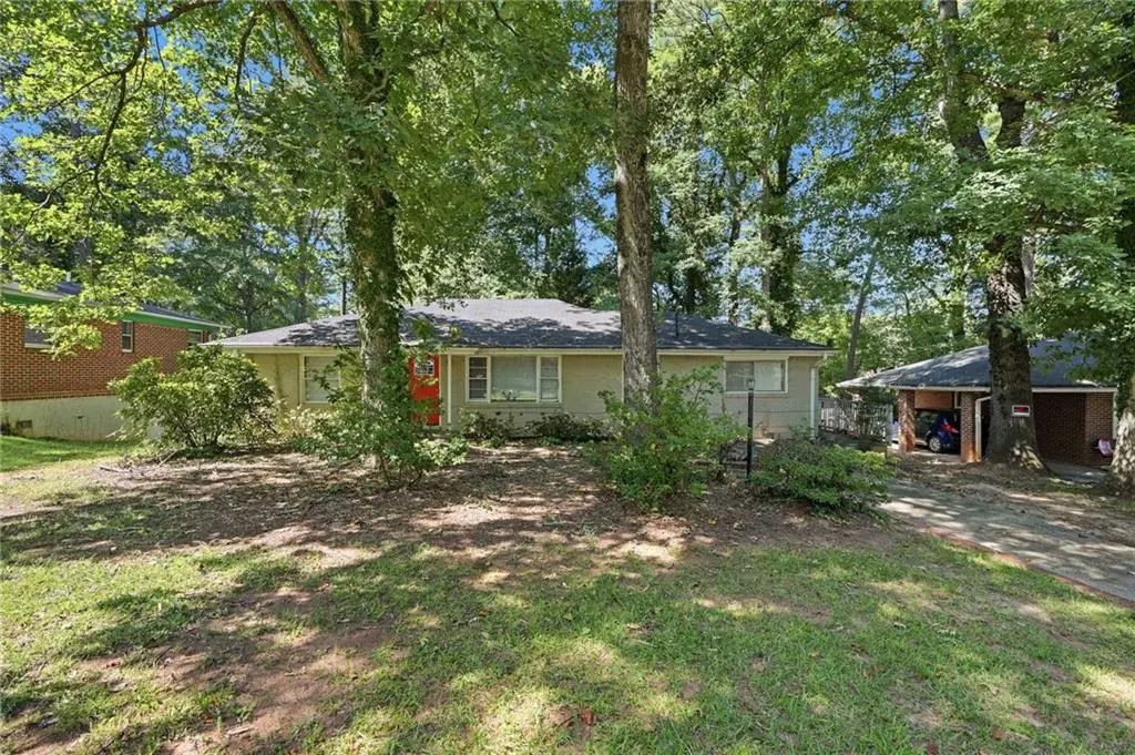 1923 Rosewood Road, Decatur